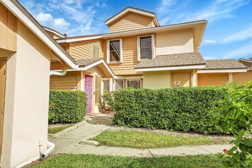 540-6230 N Mirror Lake Dr, Sebastian, FL, 32958-8450 | Card Image