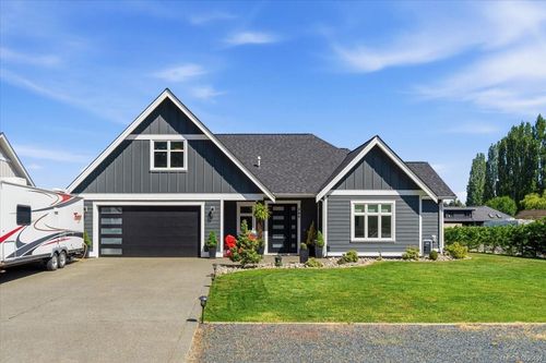 389 Whitmee Rd, Qualicum Beach, BC, V9K1G1 | Card Image