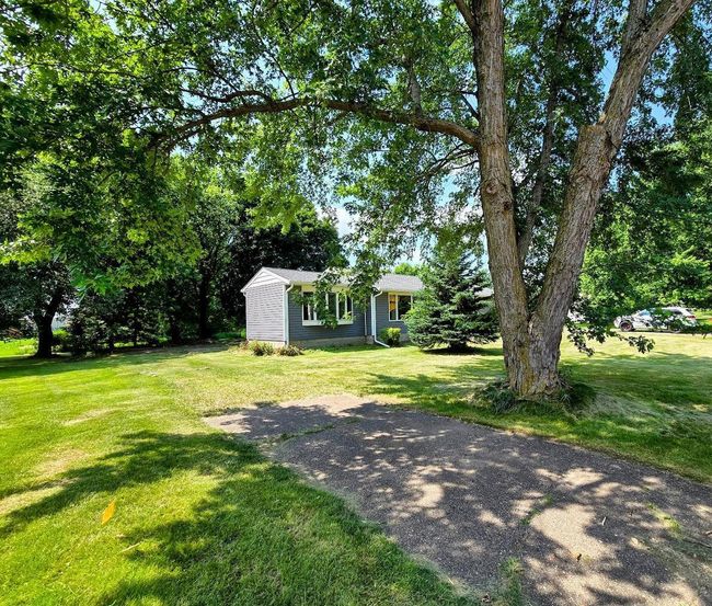 Front yard- the extra parking pad | Image 41