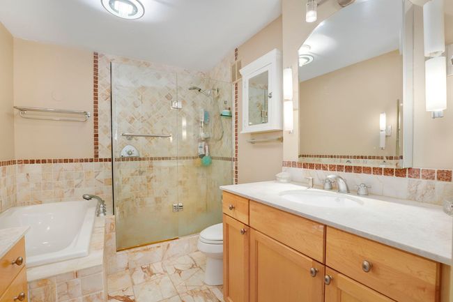 APT-17N - 1110 N Lake Shore Dr, Condo with 3 bedrooms, 3 bathrooms and 1 parking in CHICAGO IL | Image 22