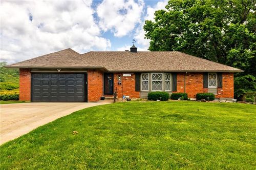 12162 E 39th Ter S, Independence, MO, 64052-2406 | Card Image