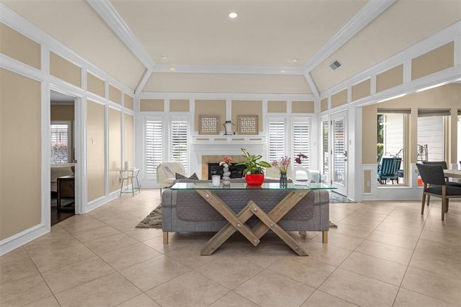 9311 Windrush Dr, House other with 4 bedrooms, 4 bathrooms and 2 parking in Spring TX | Image 11