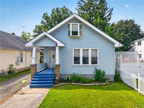 1221 Ash St, Utica, NY, 13502-4940 | Card Image