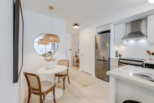 1006 - 58 Orchard View Blvd, Condo with 1 bedrooms, 1 bathrooms and 1 parking in Toronto ON | Image 4
