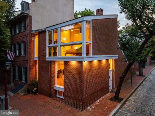 318 S 4th St, PHILADELPHIA, PA, 19106-4217 | Card Image