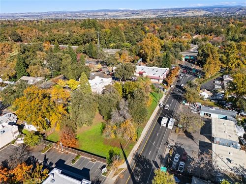 1368 E 9th St, Chico, CA, 95928-5932 | Card Image