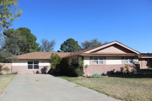 306 S Summit St, Fort Stockton, TX, 79735-6327 | Card Image