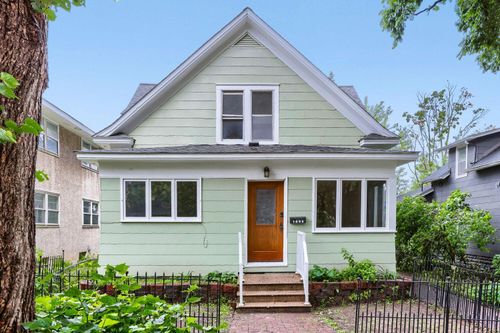 1092 25th Ave Se, Minneapolis, MN, 55414-2638 | Card Image