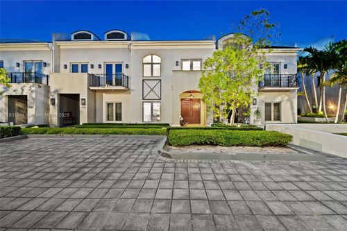 7560 Sw 56th Ct, Miami, FL, 33143-5607 | Card Image