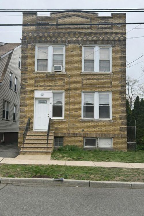 48 Hancox Ave, Nutley, NJ, 07110-3337 | Card Image