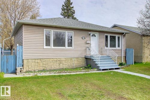 10682 61 Ave Nw, Edmonton, AB, T6H1L7 | Card Image