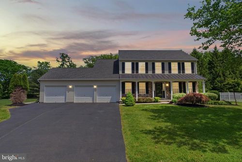 4254 Mia Ln, DOYLESTOWN, PA, 18902-9153 | Card Image