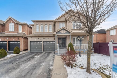 4 Runnymede Cres, Brampton, ON, L6R0L3 | Card Image