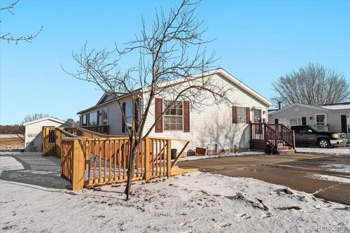 4482 Wynnwood Dr, Howell, MI, 48843-7293 | Card Image