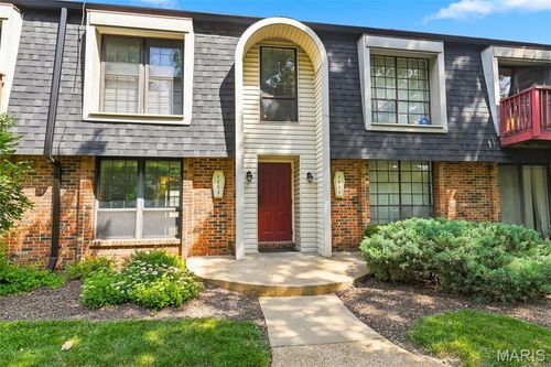 a-1111 Appleseed Ln, Olivette, MO, 63132-3228 | Card Image