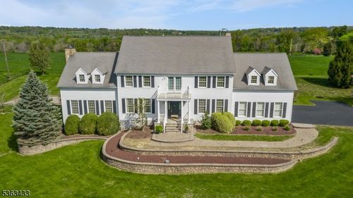 3 Covered Bridge Rd, Stockton, NJ, 08559-1521 | Card Image