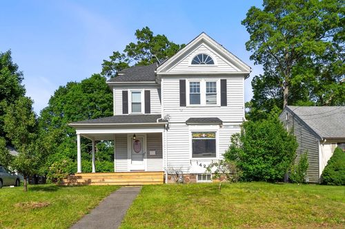 426 Moraine St, Brockton, MA, 02301-4911 | Card Image