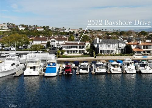 2572 Bayshore Dr, Newport Beach, CA, 92663-5607 | Card Image