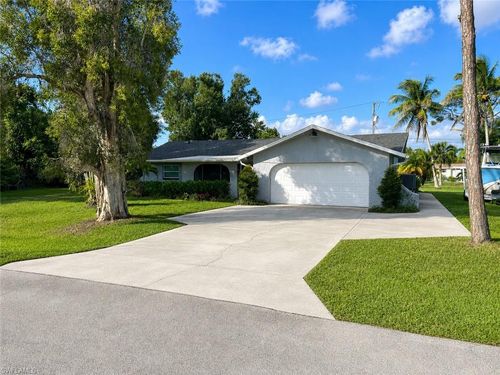 5419 Avenue E, BOKEELIA, FL, 33922-3213 | Card Image