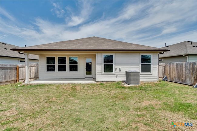 1306 Camden Ln, House other with 4 bedrooms, 2 bathrooms and null parking in Lockhart TX | Image 31