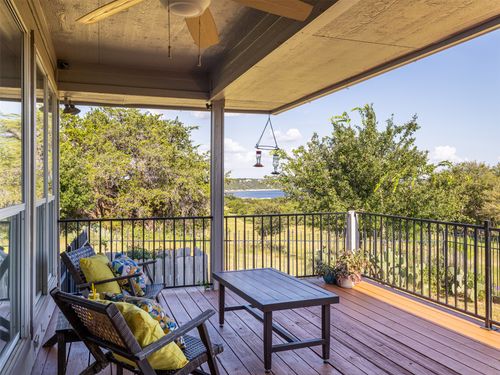 2807 Declaration Cir, Lago Vista, TX, 78645-7523 | Card Image