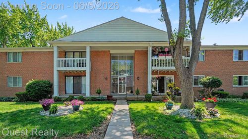151-42744 Sheldon Pl, Clinton Township, MI, 48038-5486 | Card Image