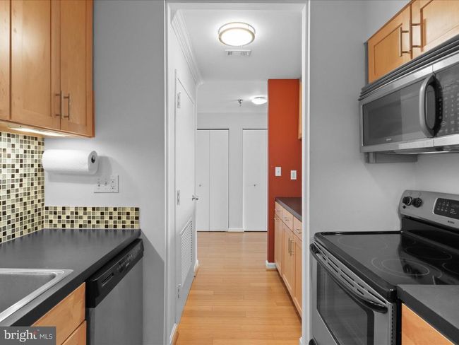APT-1418 - 1808 Old Meadow Rd, Condo with 1 bedrooms, 1 bathrooms and null parking in MCLEAN VA | Image 19