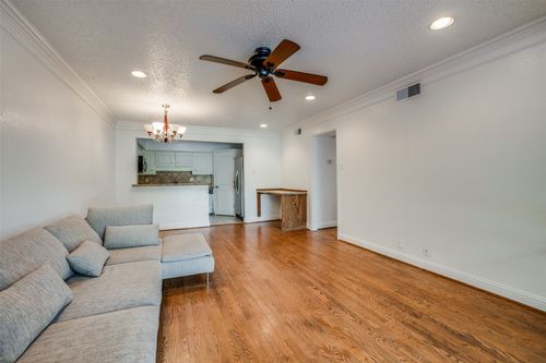 apt-253-5325 Fleetwood Oaks Ave, Dallas, TX, 75235-8409 | Card Image