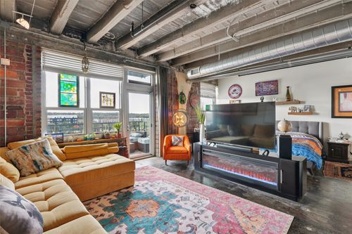 503-112 11th St, Des Moines, IA, 50309-4209 | Card Image
