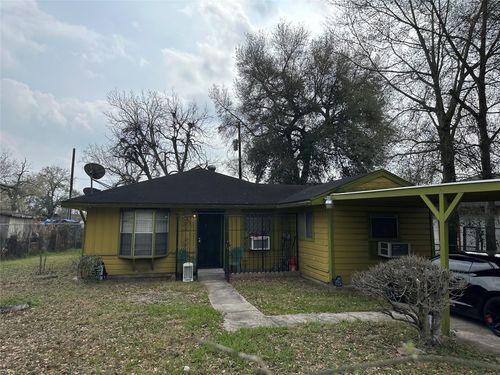 5602 Southlea St, Houston, TX, 77033-1733 | Card Image