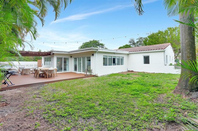 646 Ne 114 Th St, House other with 3 bedrooms, 2 bathrooms and null parking in Biscayne Park FL | Image 38