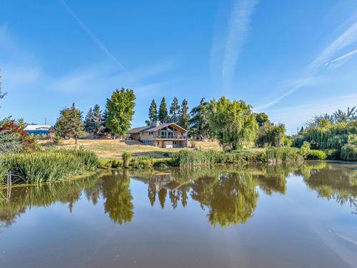 2312 Gramercy Dr, White City, OR, 97503-1902 | Card Image
