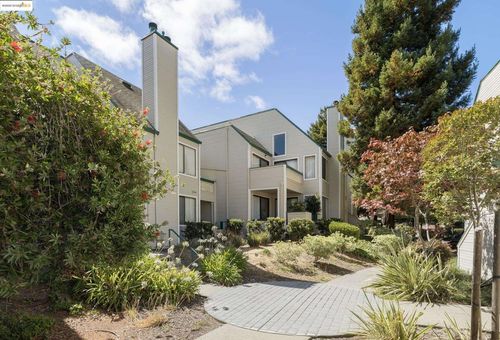 3675 West Ct, Richmond, CA, 94806-5702 | Card Image