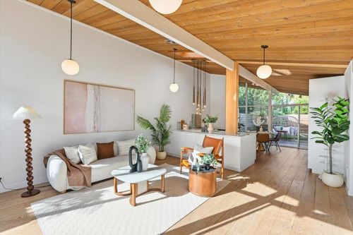 127 Greenmeadow Way, Palo Alto, CA, 94306-4518 | Card Image