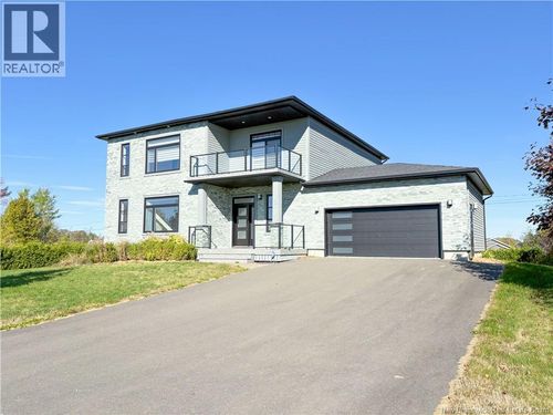 44 Bicentennial Dr, Woodstock, NB, E7M6A7 | Card Image