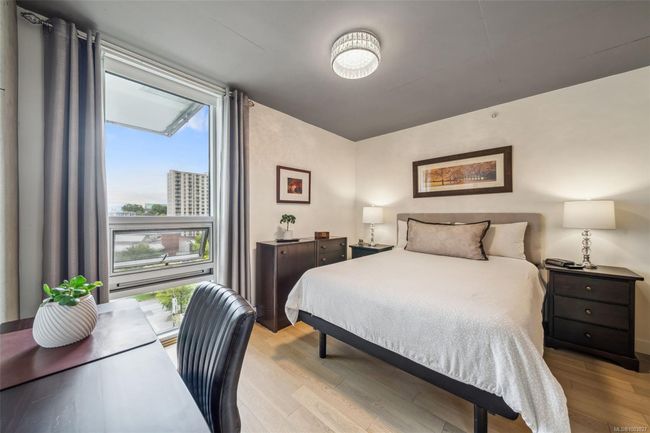 601 - 989 Johnson St, Condo with 2 bedrooms, 2 bathrooms and 1 parking in Victoria BC | Image 18