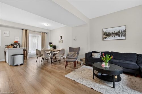 13-19 Picardy Dr, Stoney Creek, ON, L8J0M7 | Card Image
