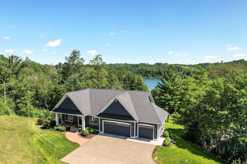 488 Perch Lake Rd, Hudson, WI, 54016-6824 | Card Image