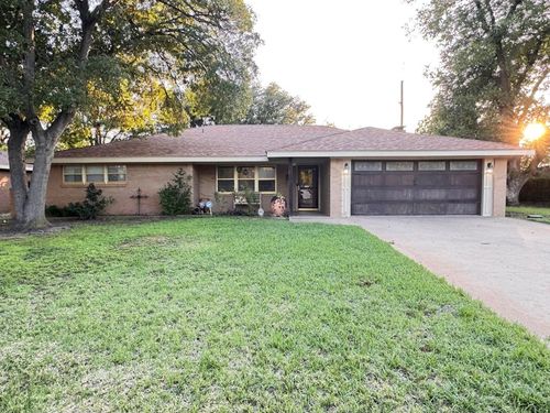 1441 Dallas St, Colorado City, TX, 79512-4707 | Card Image