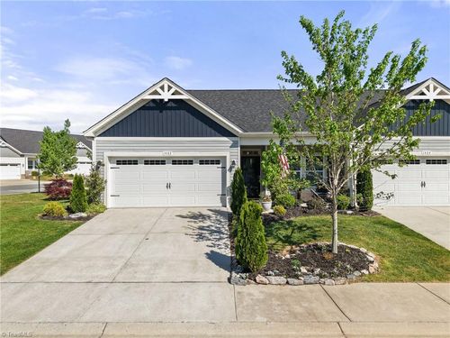 1402 Hunting Hawk Dr, Kernersville, NC, 27284-0221 | Card Image