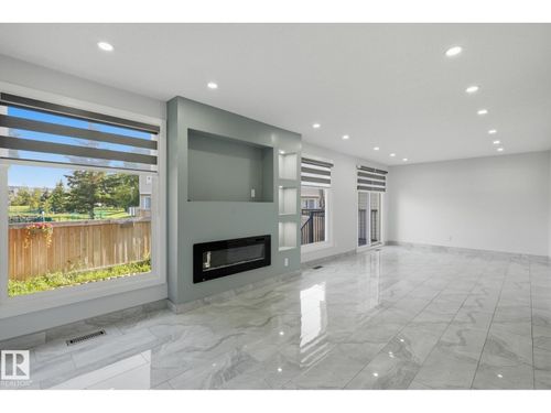 419 Dunluce Rd Nw, Edmonton, AB, T5X4Y5 | Card Image