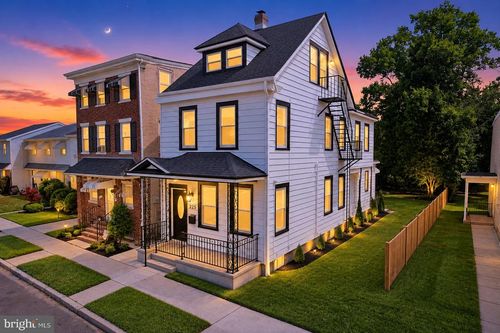 225 Stacy St, BURLINGTON, NJ, 08016-1505 | Card Image
