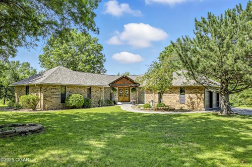 5774 Pine Tree Cir, Loma Linda, MO, 64804-8869 | Card Image