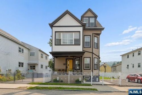 85 Nagle Street, Paterson, NJ, 07501 | Card Image