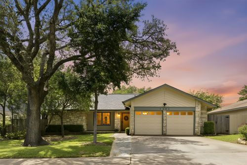 5305 Wolf Run, Austin, TX, 78749-1276 | Card Image