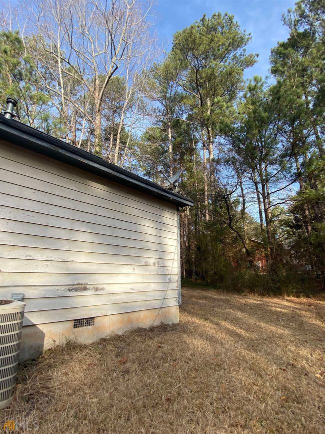 4555 Danforth Rd Sw, House other with 3 bedrooms, 2 bathrooms and null parking in Atlanta GA | Image 19