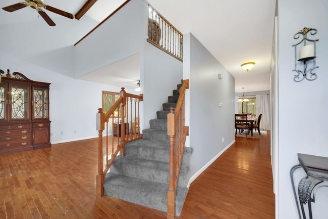 Steps to Loft | Image 12