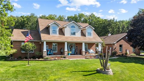 18060 Huprick Rd, North Lawrence, OH, 44666-9513 | Card Image