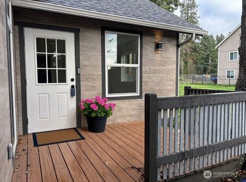 15201 13th Avenue S, Spanaway, WA, 98387 | Card Image