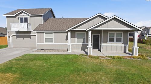5609 Ochoco Ln, Pasco, WA, 99301-9234 | Card Image